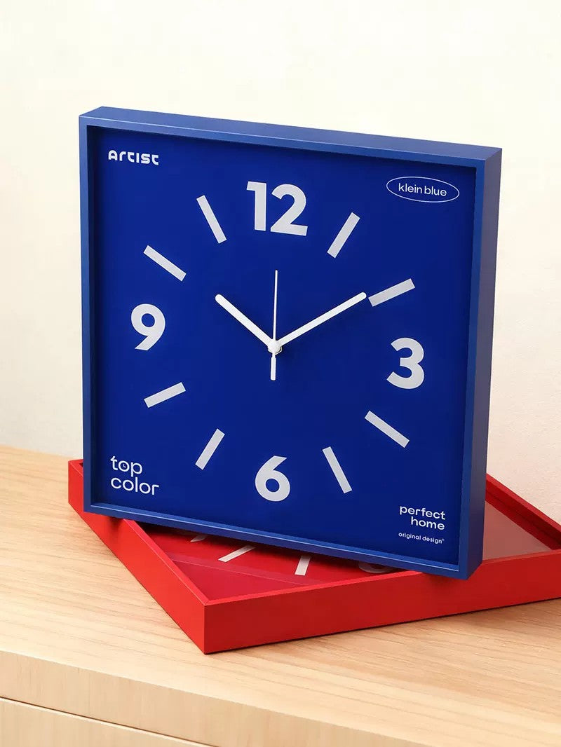 China Aluminum Frame Silent Wall Clock, Modern Dopamine Art, Battery Powered