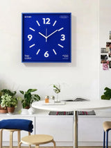 China Aluminum Frame Silent Wall Clock, Modern Dopamine Art, Battery Powered