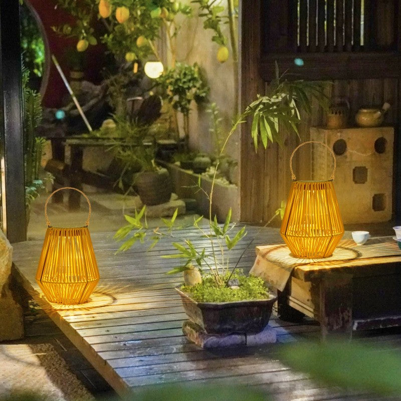 Handmade Rattan Solar Night Light, Portable LED Camping Lamp, IP44 Waterproof Table Lamp