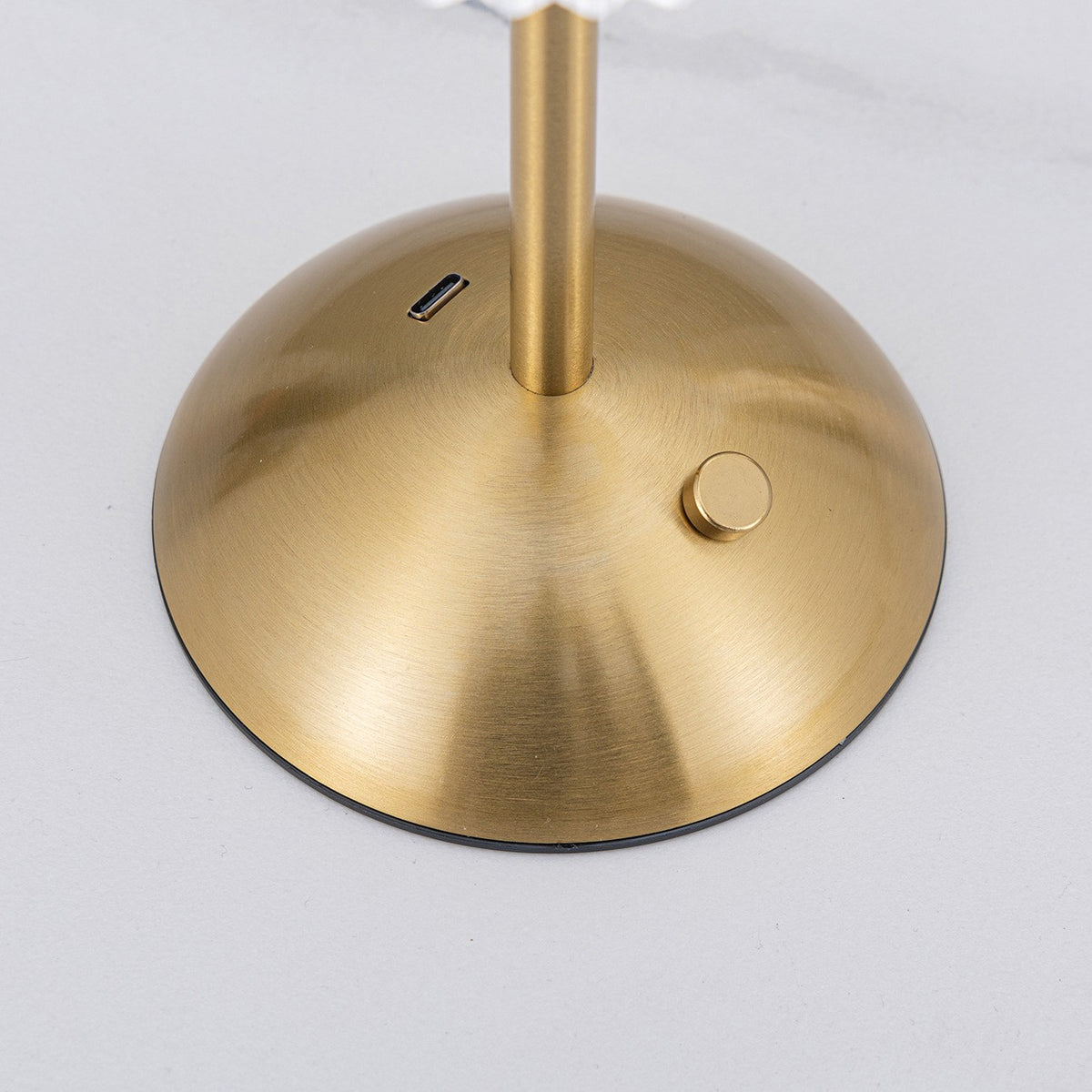 Small Night Light Bedside Lamp, Bedroom Atmosphere Light, Acrylic Touch, Battery Powered, 3