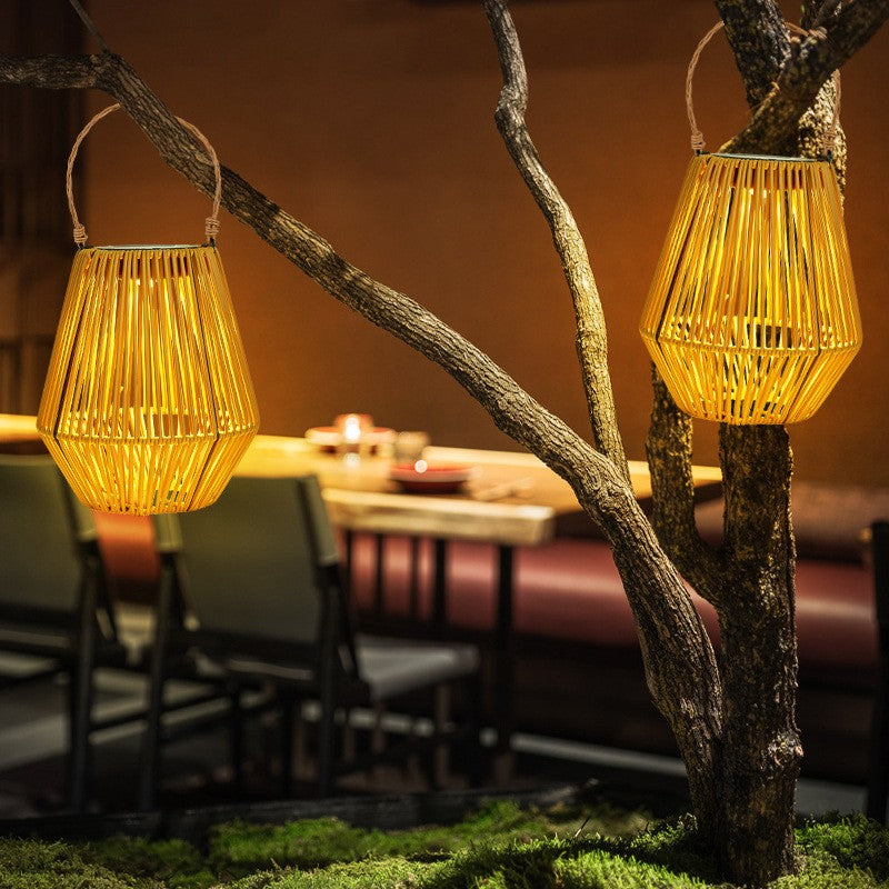 Handmade Rattan Solar Night Light, Portable LED Camping Lamp, IP44 Waterproof Table Lamp