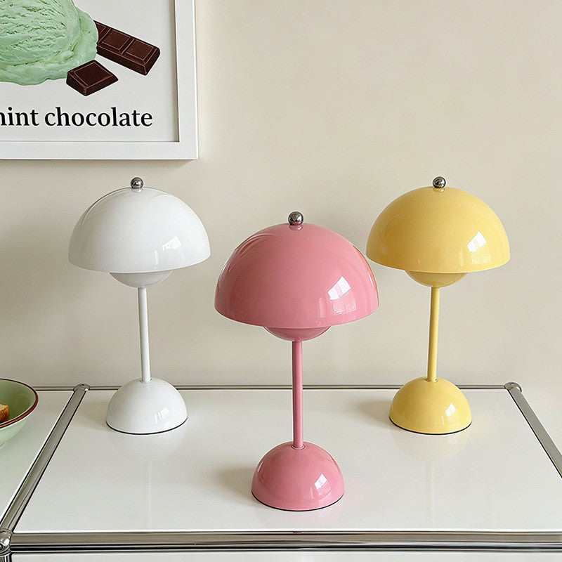 Danish Retro Flower Bud Table Lamp, Metal, Modern Simple, Living Room Bedroom Night Light