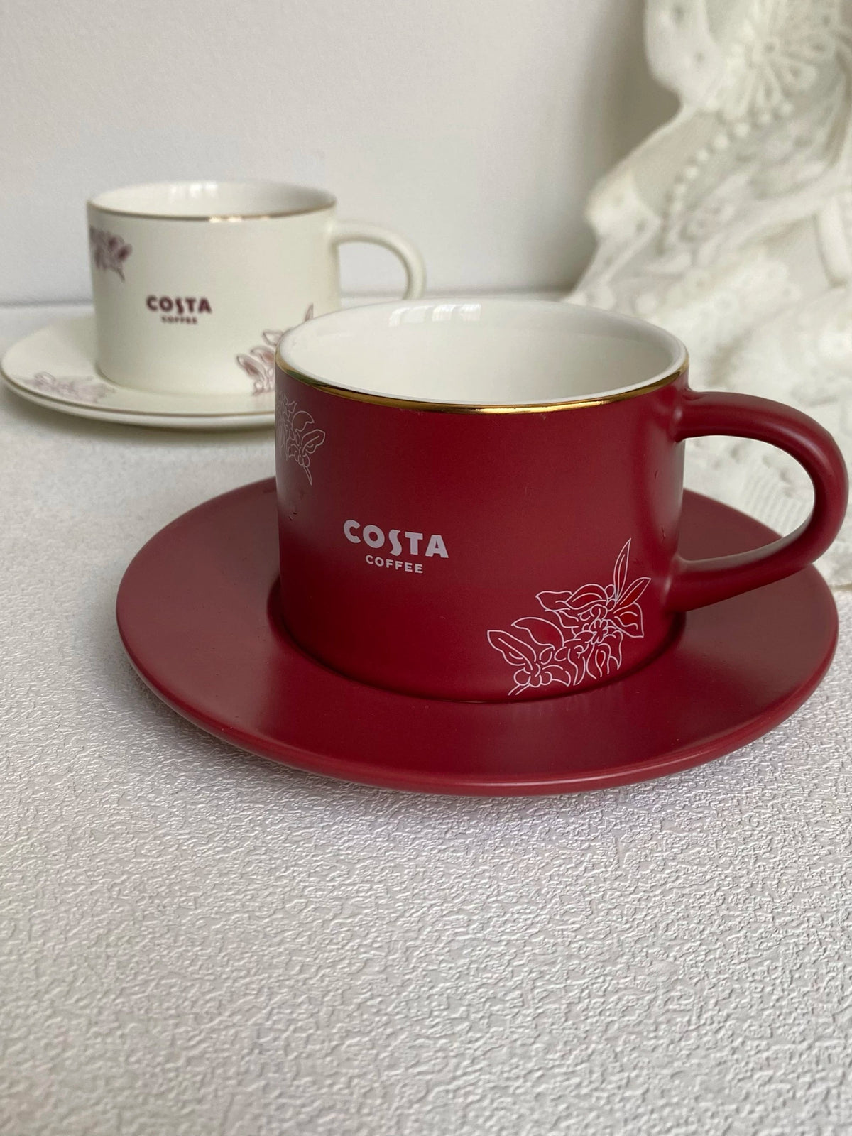 Classic Cup and Saucer Ceramic Tableware Collection - detail 2