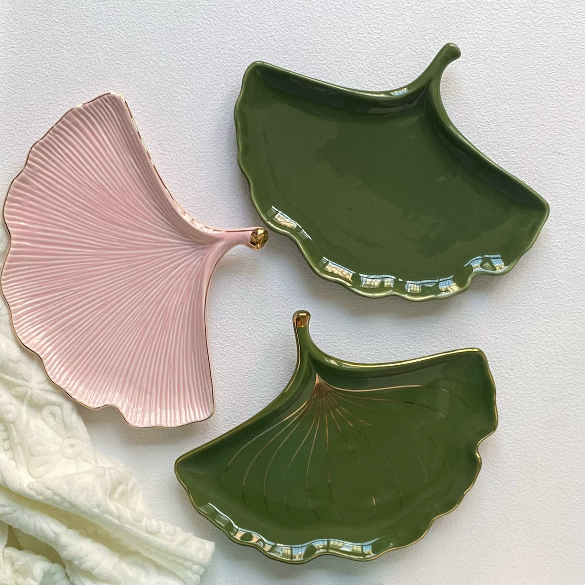Green Ceramic Plate, Plain Texture, Dinnerware - detail 1
