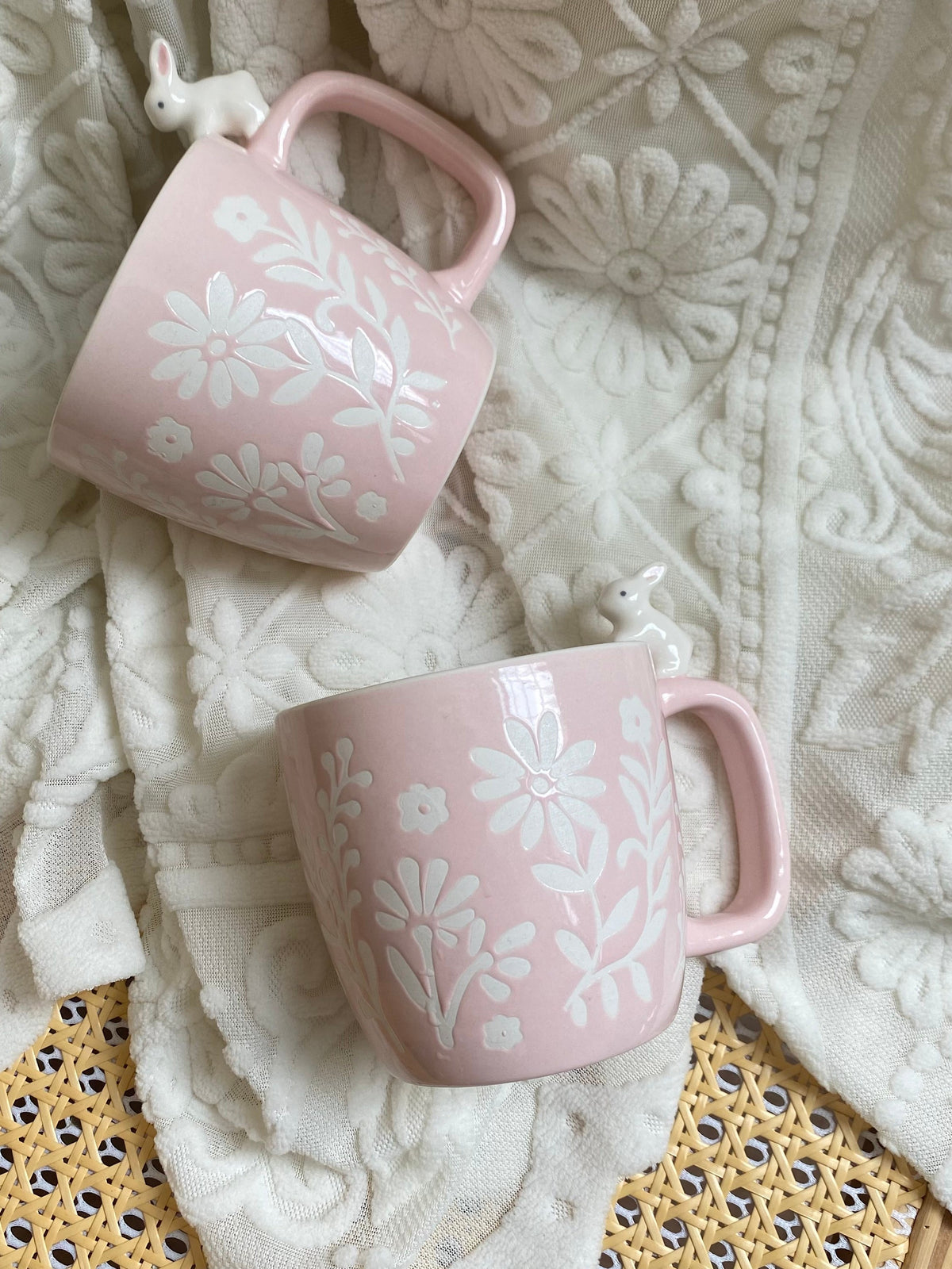 Pink Rabbit Ceramic Cup with White Flowers, 400 ml, Relief Detail - detail 2