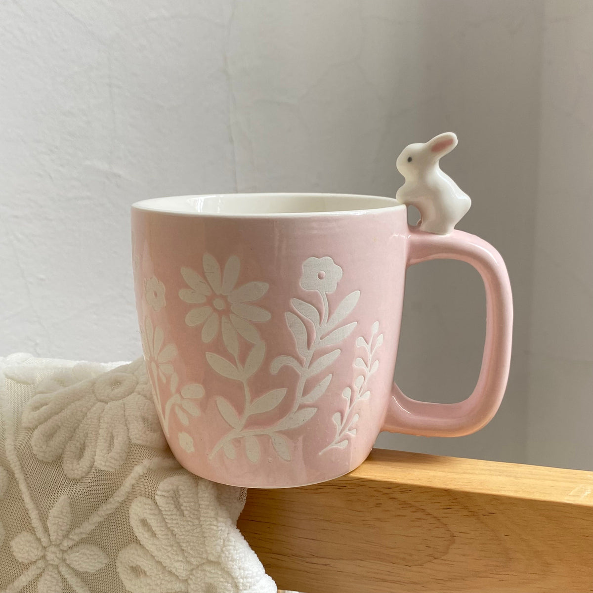 Pink Rabbit Ceramic Cup with White Flowers, 400 ml, Relief Detail - detail 1