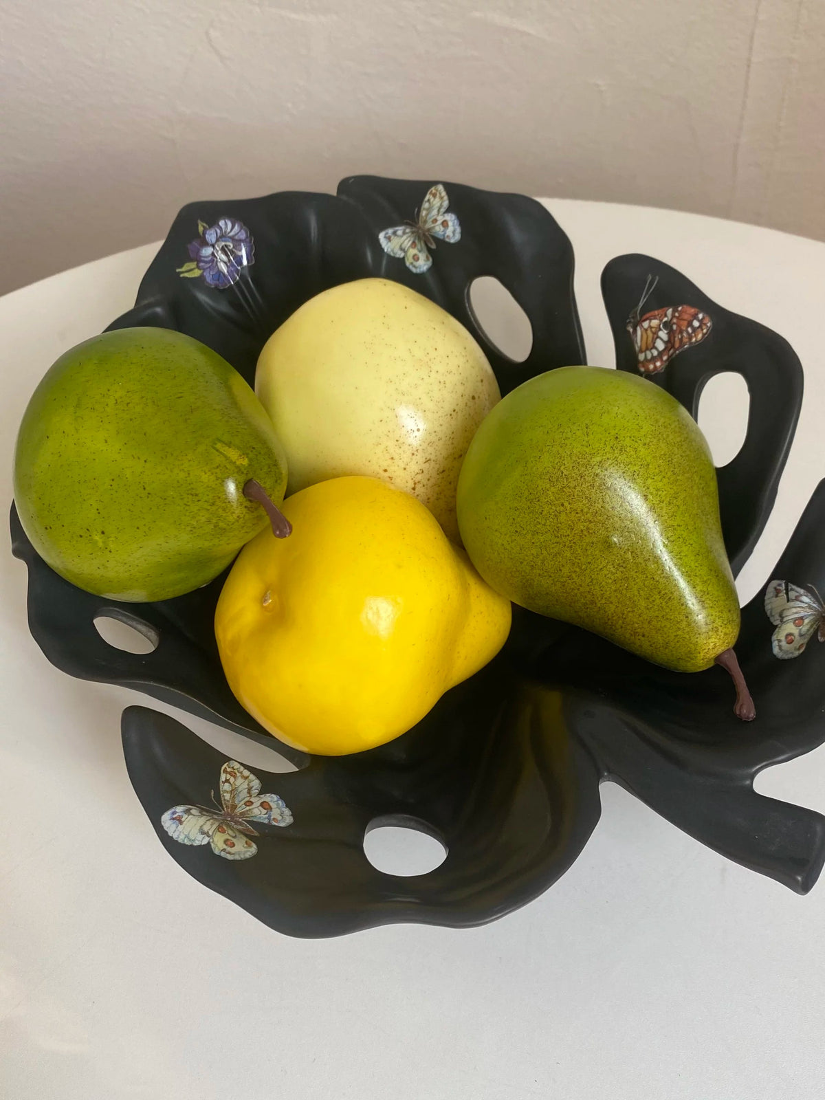 Black Leaf Ceramic Bowl, 29 x 22 x 8.5 cm, Decorative Serving Bowl - detail 2