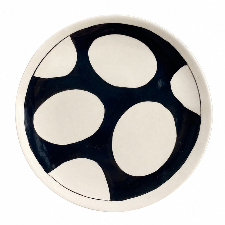 Black Ceramic Plate with Large Rings, 8 Inch, 20 x 1.3 cm, Underglaze Decoration - product view 1