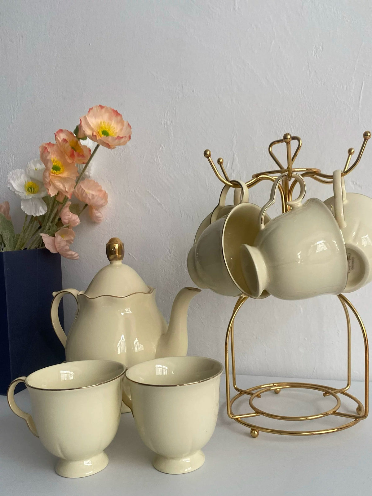 Gold-Detailed Three-Tier Dessert Plate, Ceramic Tiered Serving Stand - detail 2