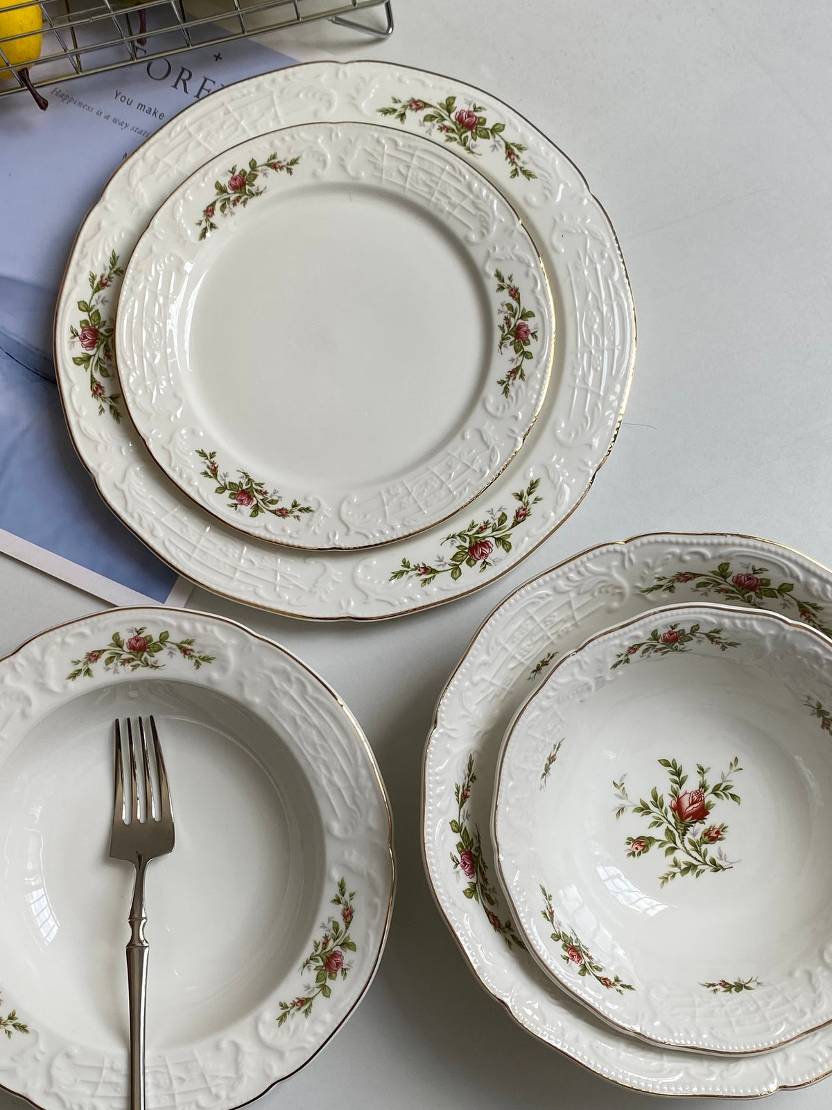 Moss Rose Ceramic Cup and Saucer Set, 1 Cup 1 Saucer, Relief Detail - detail 2