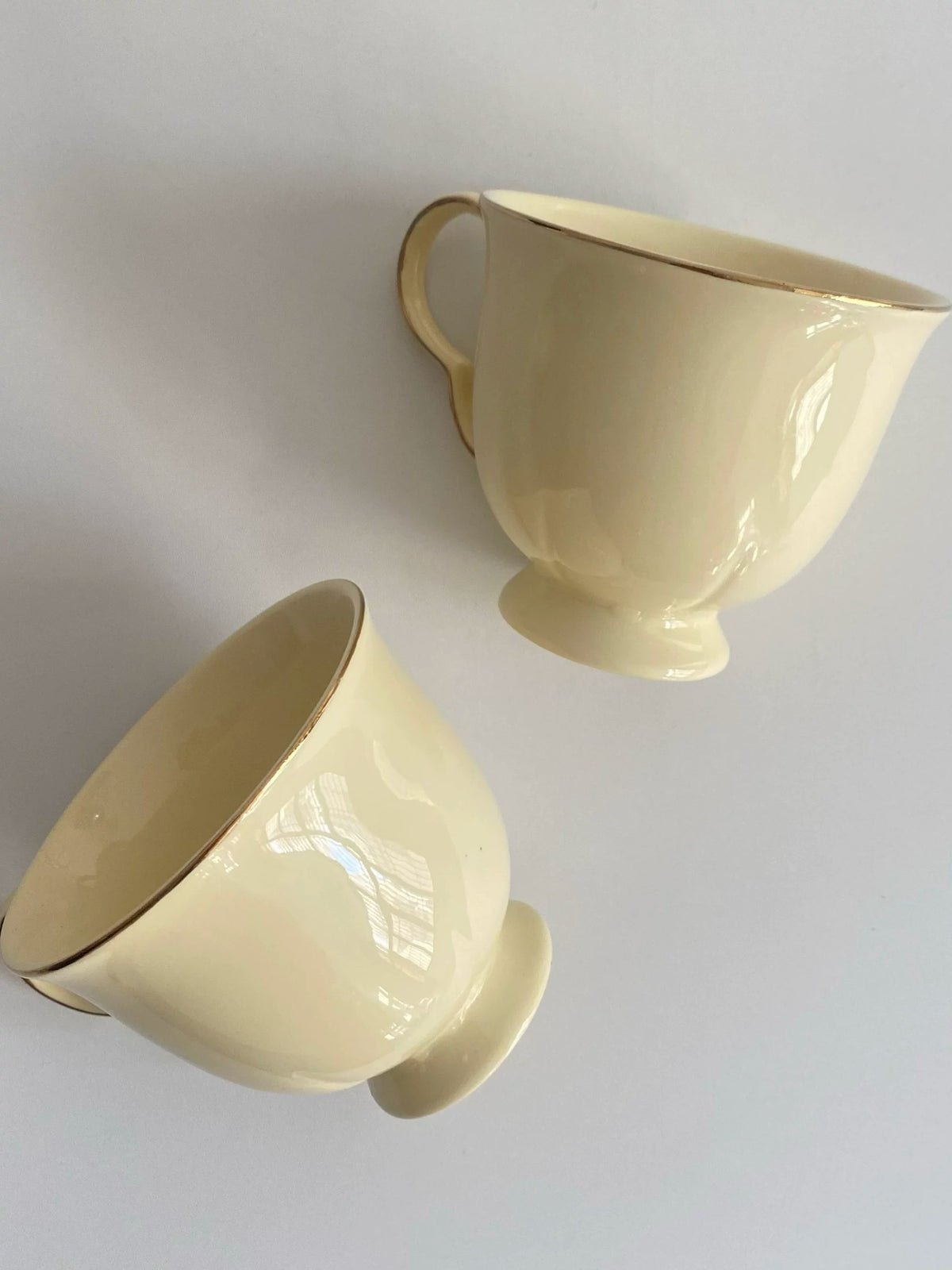 Gold Detail Ceramic Cup - detail 3