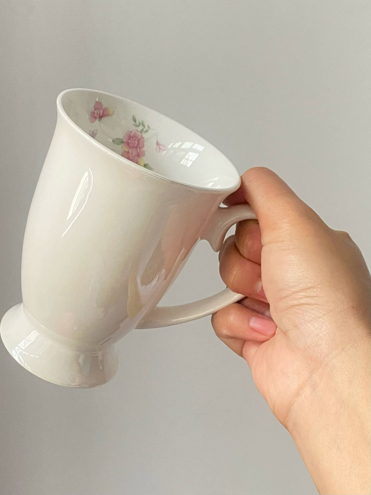 Romantic Floral Pedestal Cup, 320 ml, Fine Porcelain - detail 1