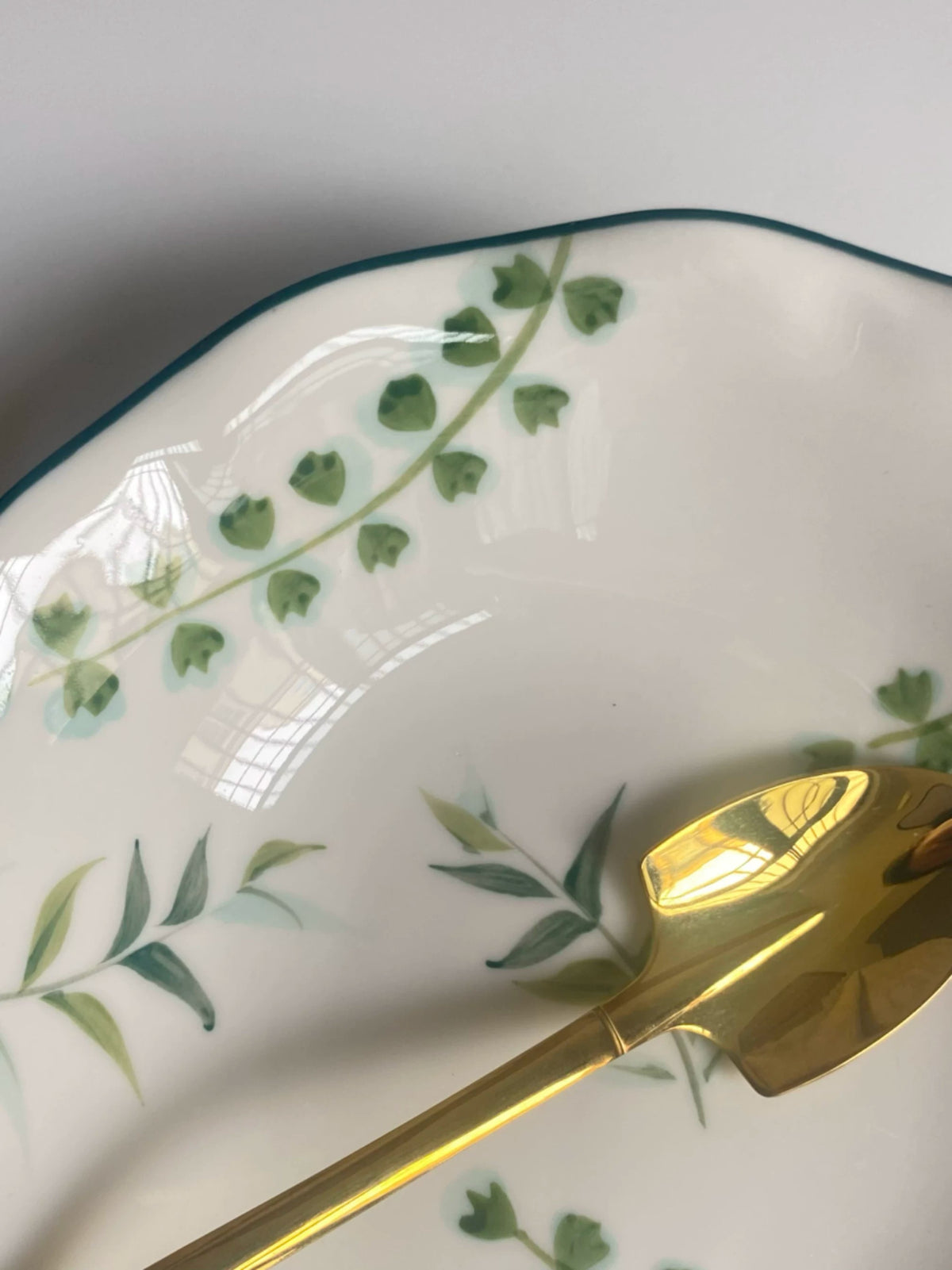 Green Floral Scallop Ceramic Deep Plate, 7.5 Inch, Hand-Painted Underglaze - detail 3