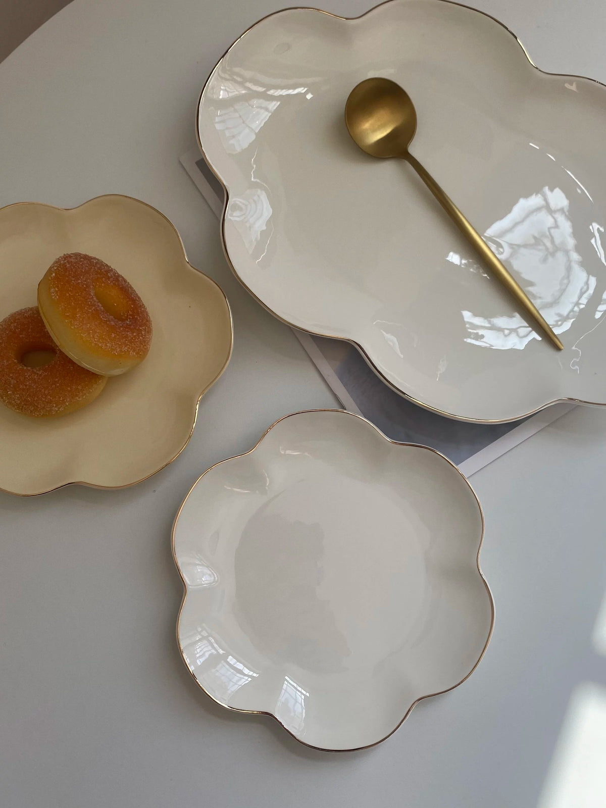 Yellow Gold Rim Ceramic Plate, Dinnerware - detail 2