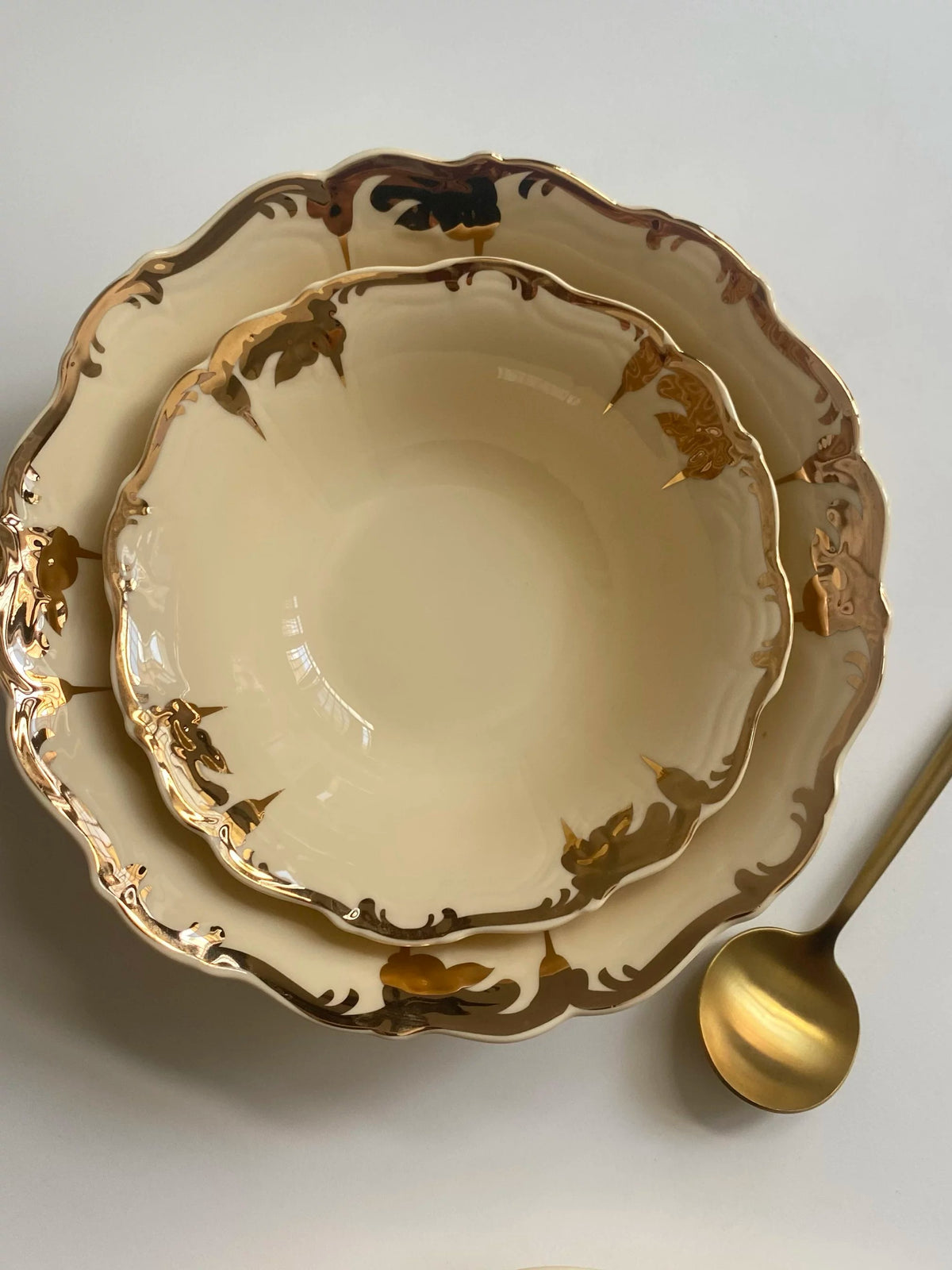Gold Detailed Hand-Painted Ceramic Tableware Collection - detail 3