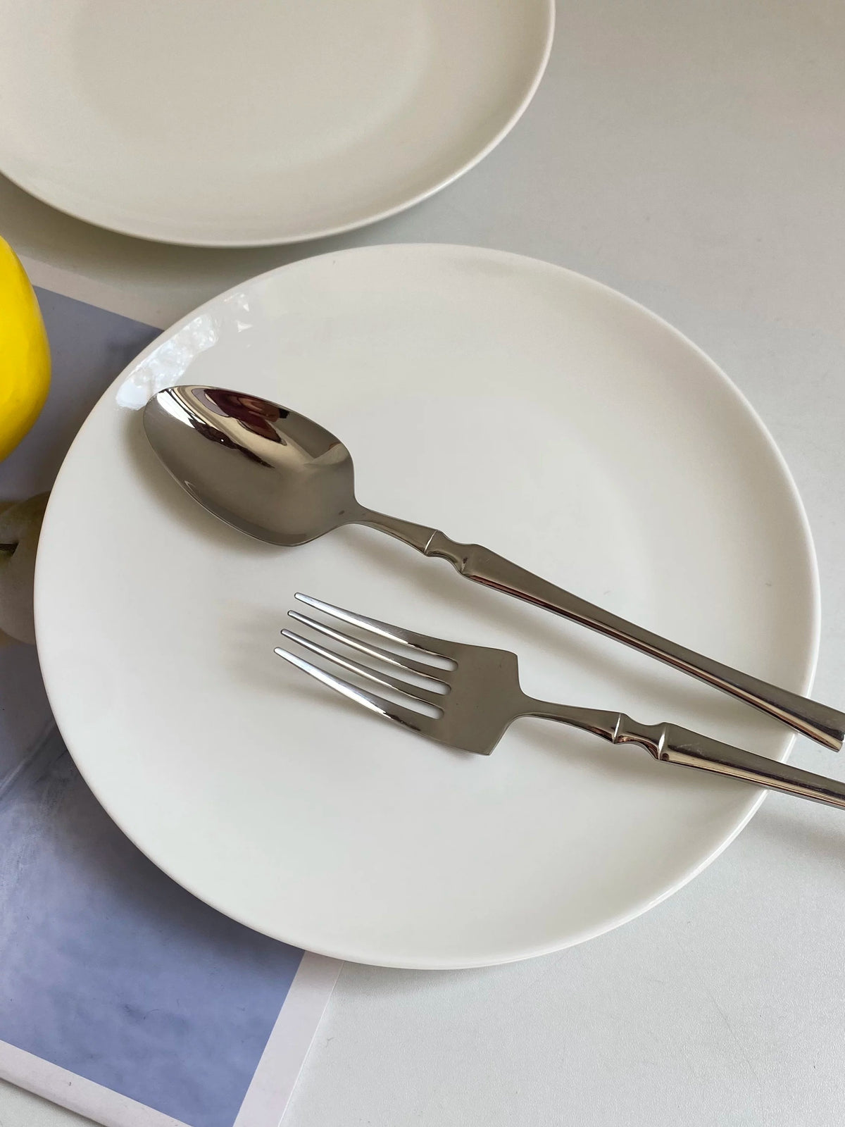 White Ceramic Plate 8 Inch, 2 Pieces, Dinnerware - detail 3