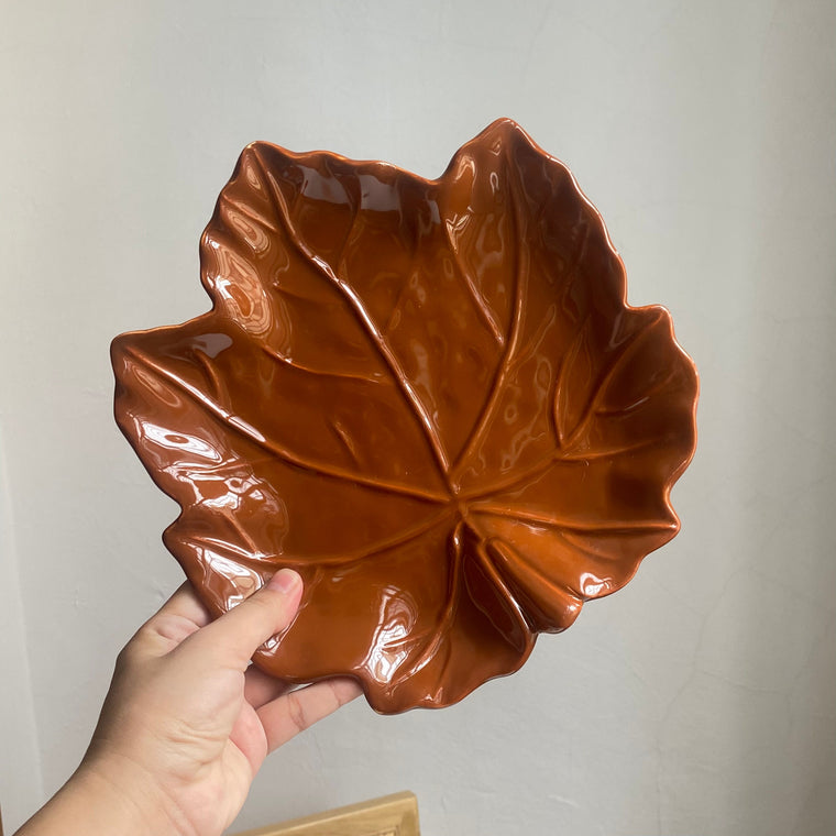 Maple Leaf M Style Plate 22.5 x 2.5 cm, Ceramic Dinnerware - detail 1