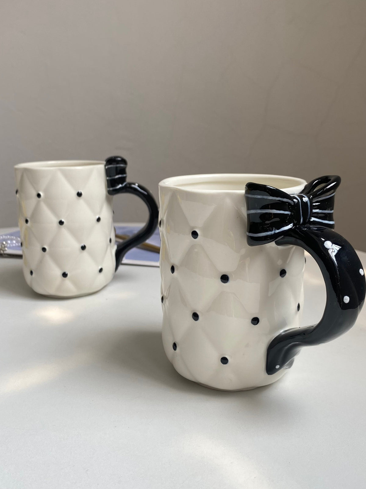 Bow Black 500 ml Ceramic Cup, Drinkware - detail 2