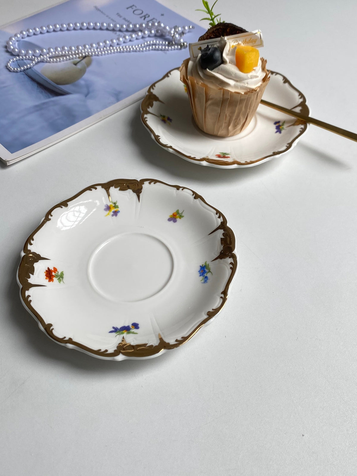 Cloud Gold Floral Small Dish, Decorative Ceramic Plate - detail 2
