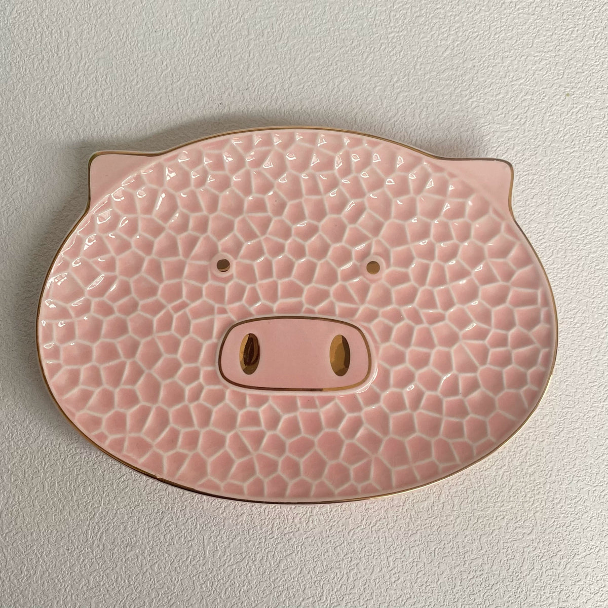 White Pig Ceramic Plate, 6 Inch, Relief Decoration - detail 1