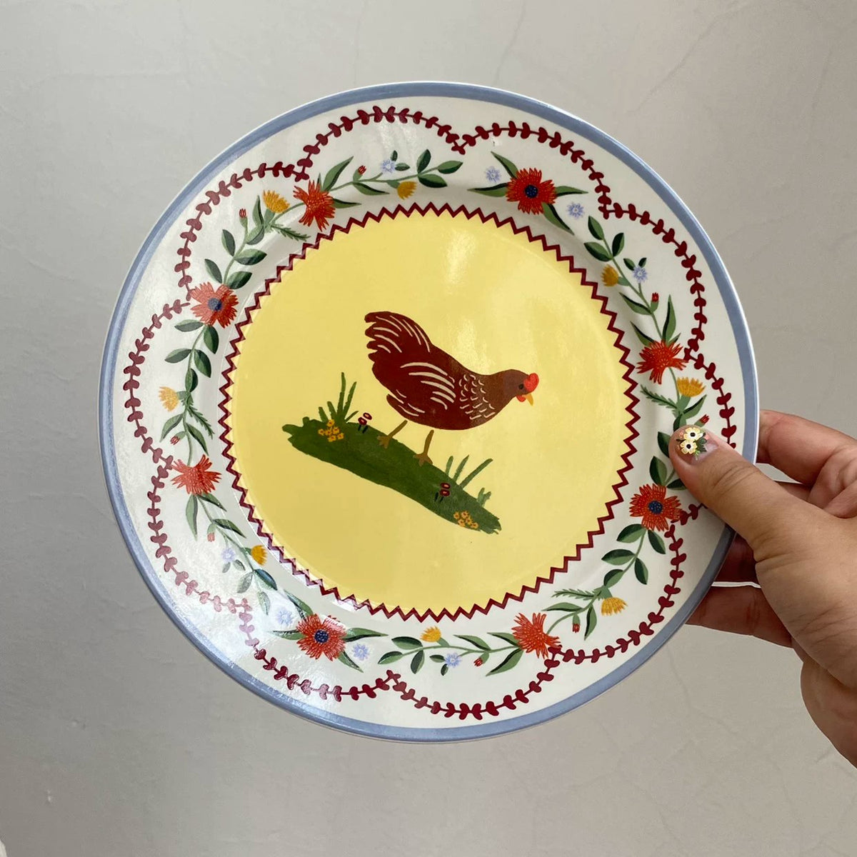 Ceramic Plate Set of 4 with Gold-Tone Stand, RP Design - detail 1