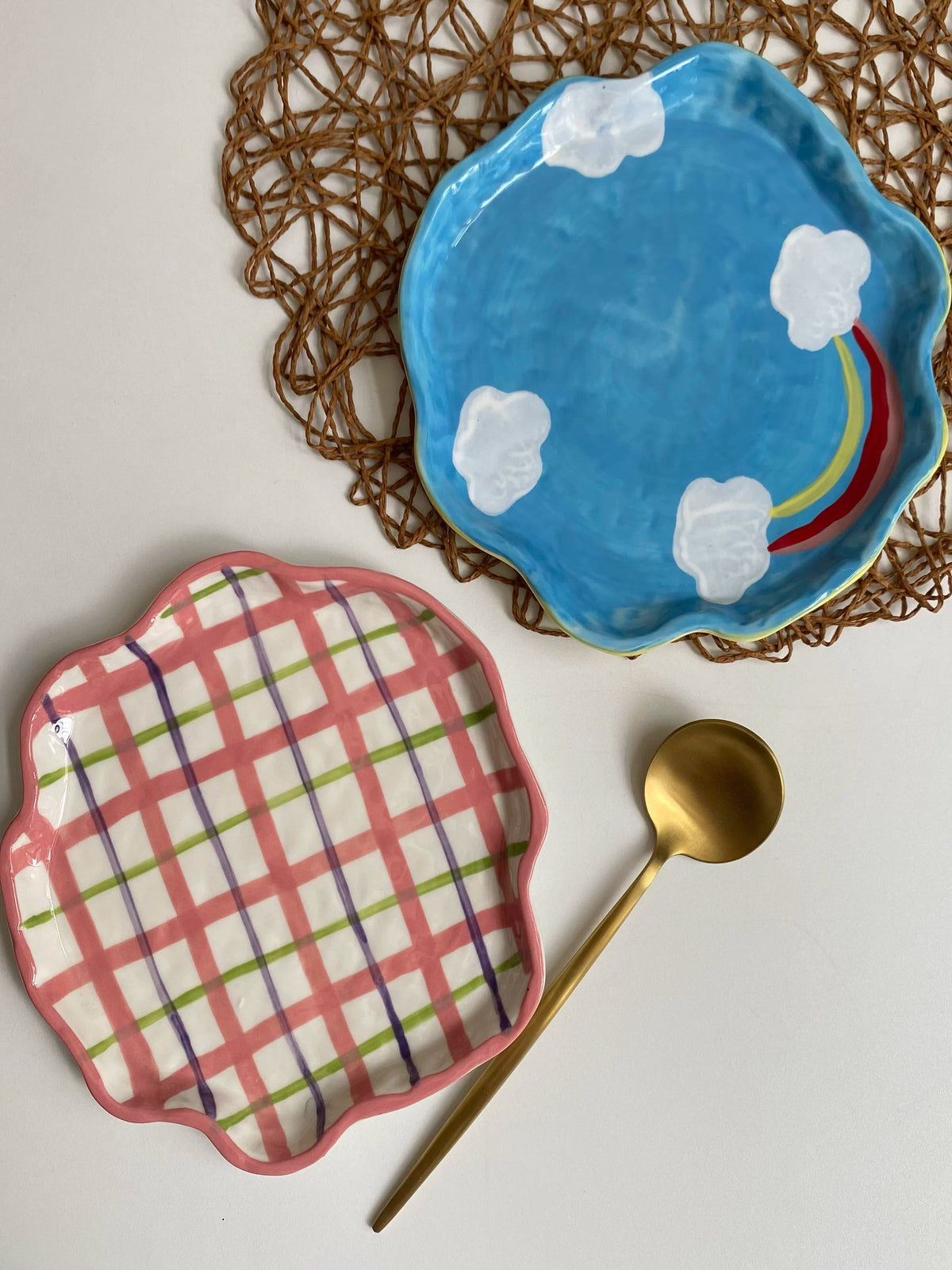 Ceramic Plate, Blue Sky Hand-Shaped Design, 20 x 1.6 cm, Underglaze, Decorative - detail 2