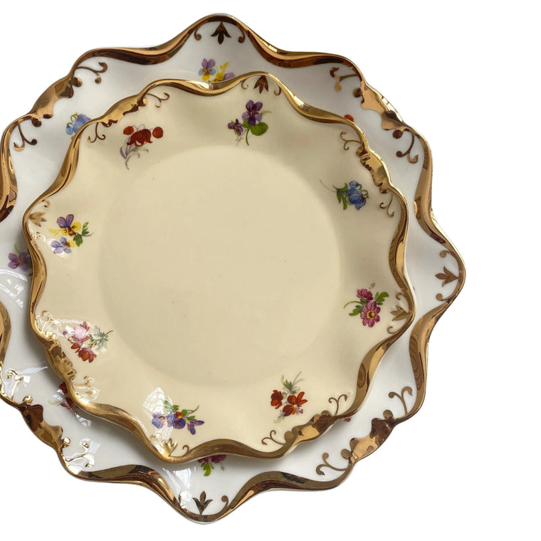 Ceramic Plate 8 Inch, White Tiny Floral, 20 x 2 cm, Dinnerware - product view 1