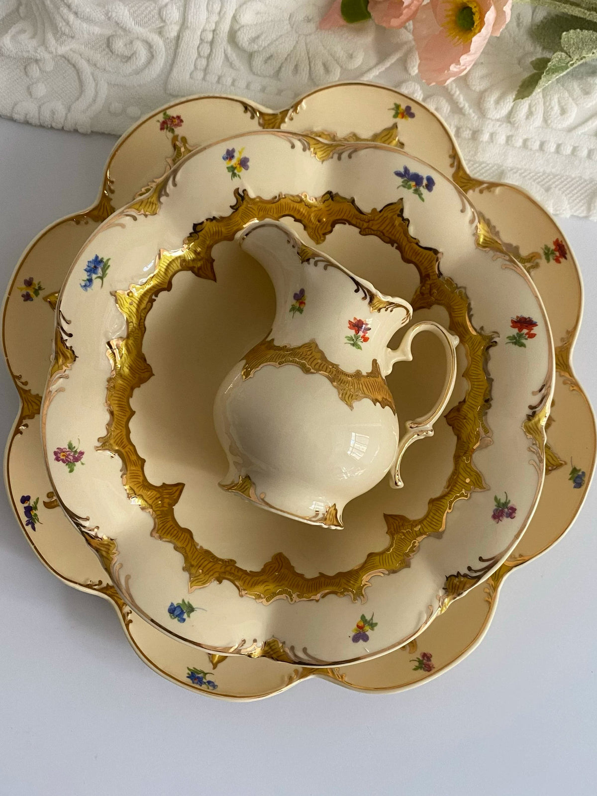 Heavy Gold Ceramic Tableware Collection - detail 3
