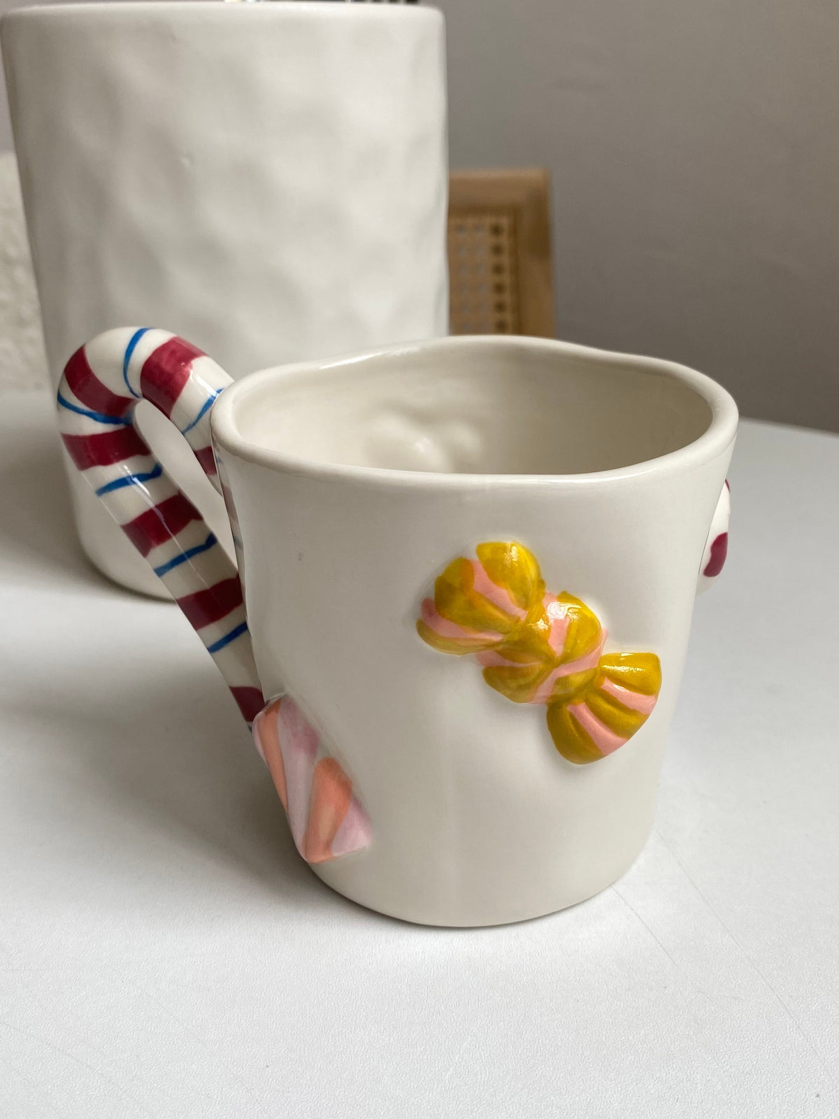 Candy Relief Ceramic Cup, Hand-Painted Decorative Mug - detail 2
