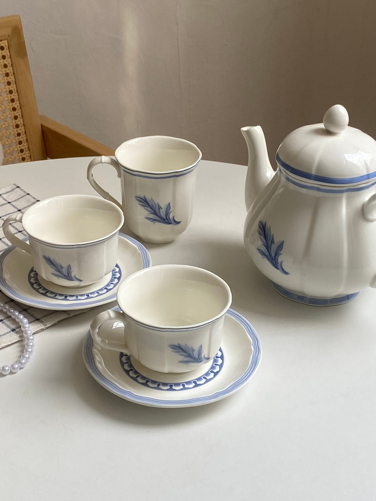 Blue and White Hand-Painted Porcelain Tableware Collection - detail 2