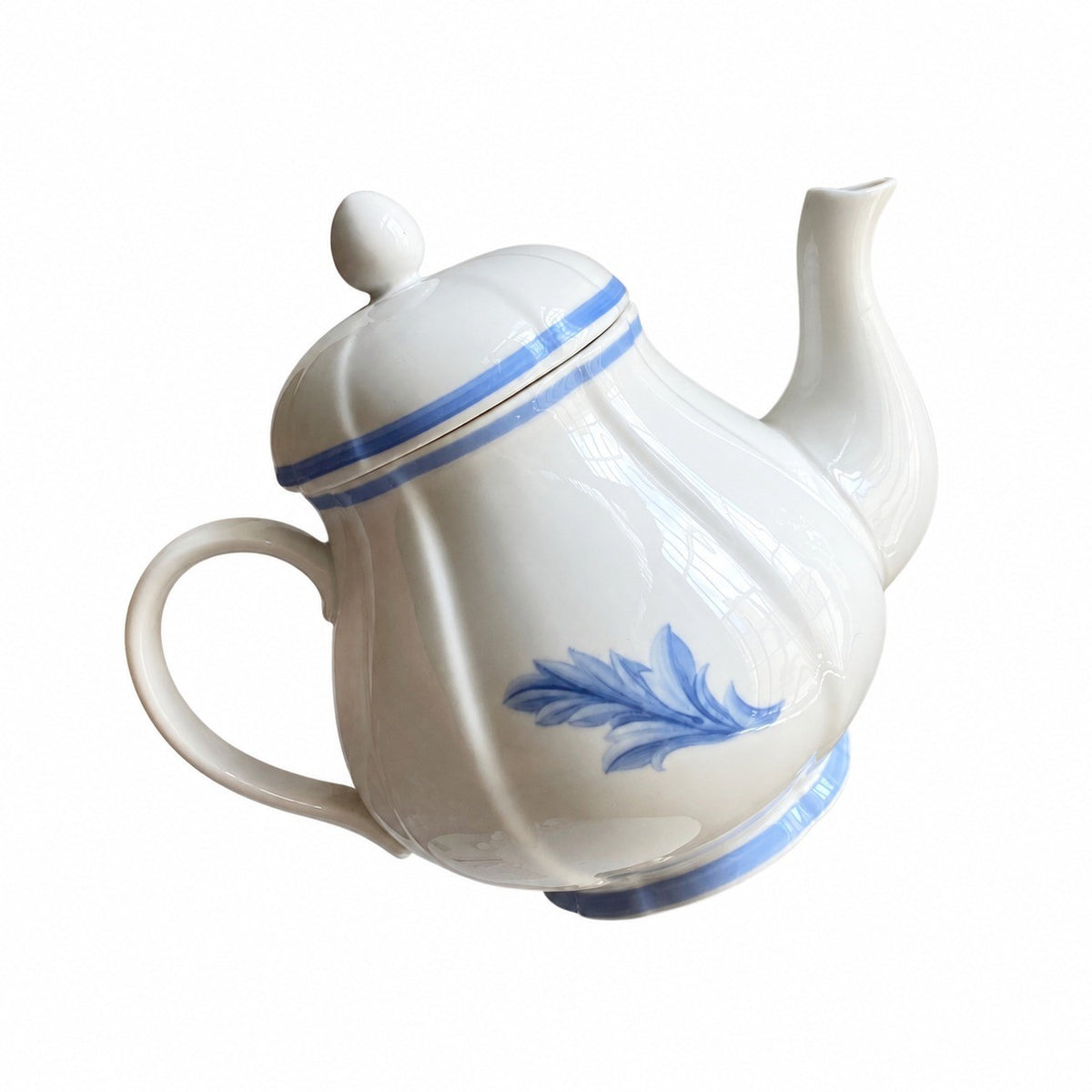Blue and White Hand-Painted Porcelain Tableware Collection - product view 3