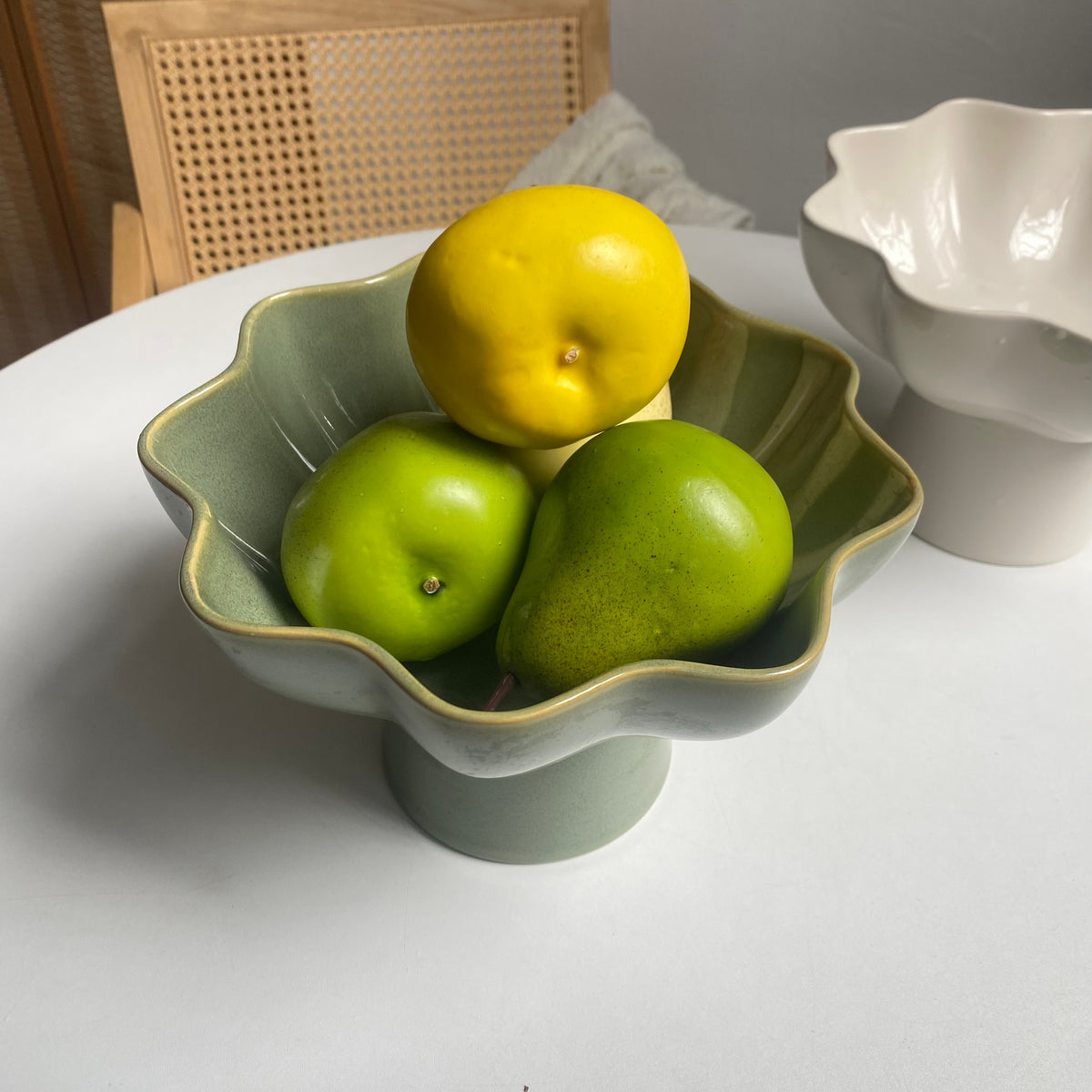 Blue Green Pedestal Bowl, 22.3 x 15 cm Ceramic Decorative Serving Bowl - detail 1