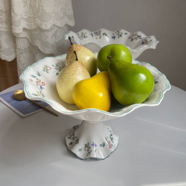 Blueberry Footed Pedestal Fruit Bowl, Large 30 x 29.5 cm - detail 1