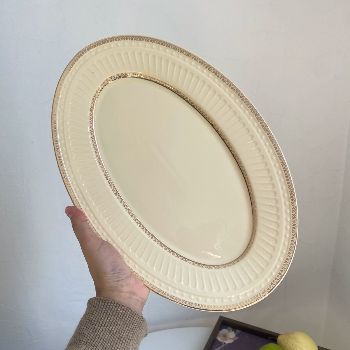 Gold Rim Cream Oval Platter, 14 Inch Ceramic Serving Dish - detail 1