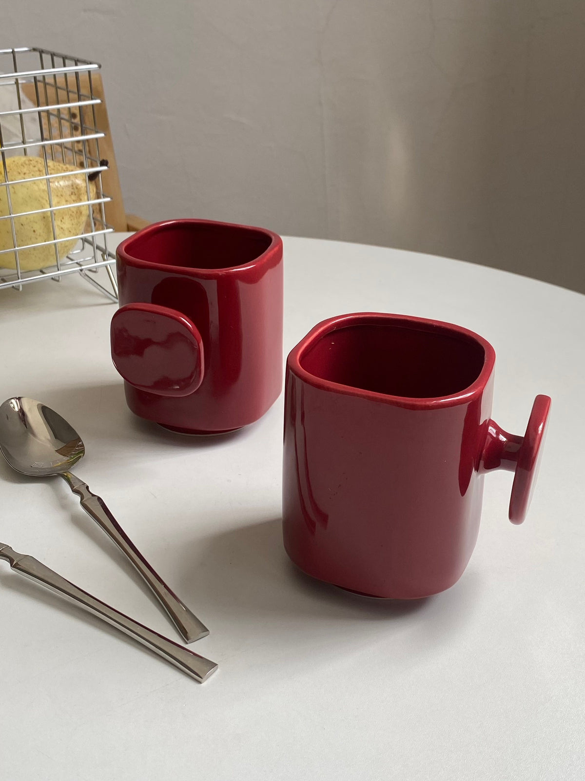 Red 380 ml Cup with Block Handle, Durable Drinkware - detail 3