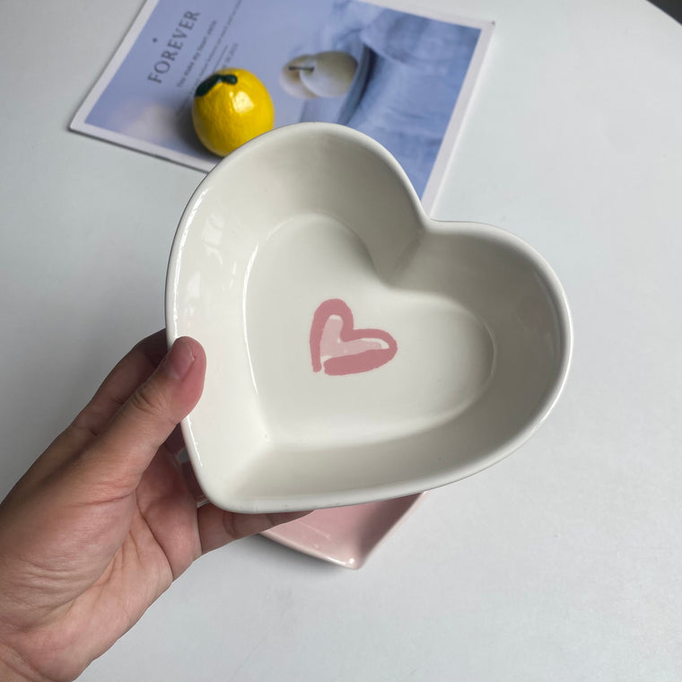 Heart Pink Bowl, 14.5 x 15 x 4.5 cm, Decorative Ceramic Serving Dish - detail 1