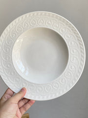 Relief Ribbed Wide-Rimmed Plate 24 x 3 cm, Ceramic Dinnerware - detail 3