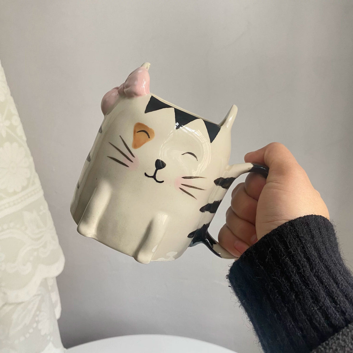 Bow Cat 480 ml Cup, Cute Cat Design, Durable Drinkware for Home & Office - detail 1