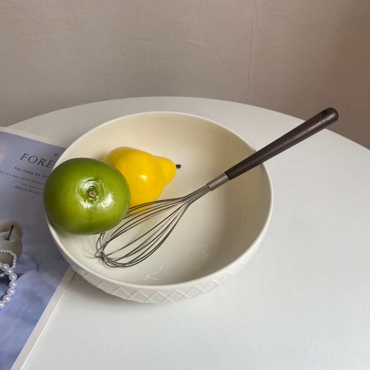 Large White Soup Bowl 8.75 Inch, Ceramic Relief Design, 22.3 x 7.6 cm - detail 2