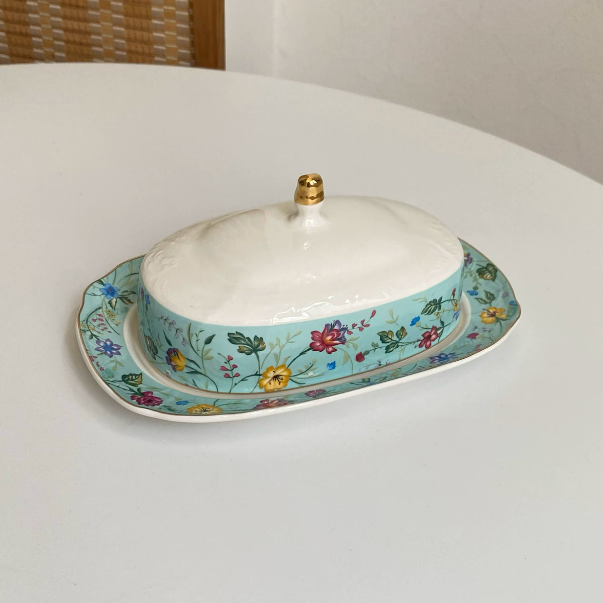 Ceramic Butter Dish, Blue Floral Design with Gold Detailing - detail 1