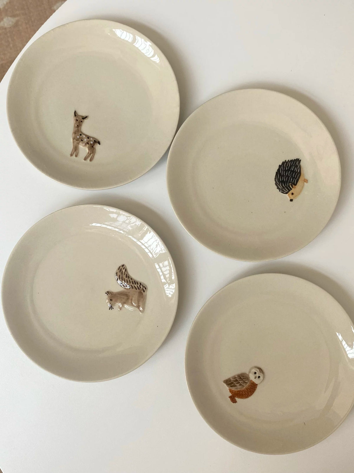 Ceramic Plate, 7 Inch, Little Hedgehog Design, 18 x 2 cm, Decorative Dinnerware - detail 2