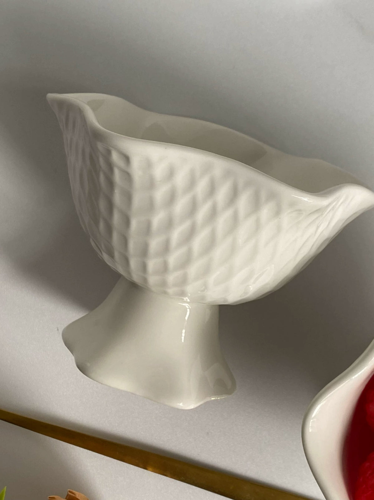 White Ceramic Ice Cream Cup, 11.3 x 8cm - detail 3