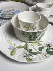 Small Blue Floral Cluster 12 in Oval Platter, Ceramic Serving Tray - detail 2