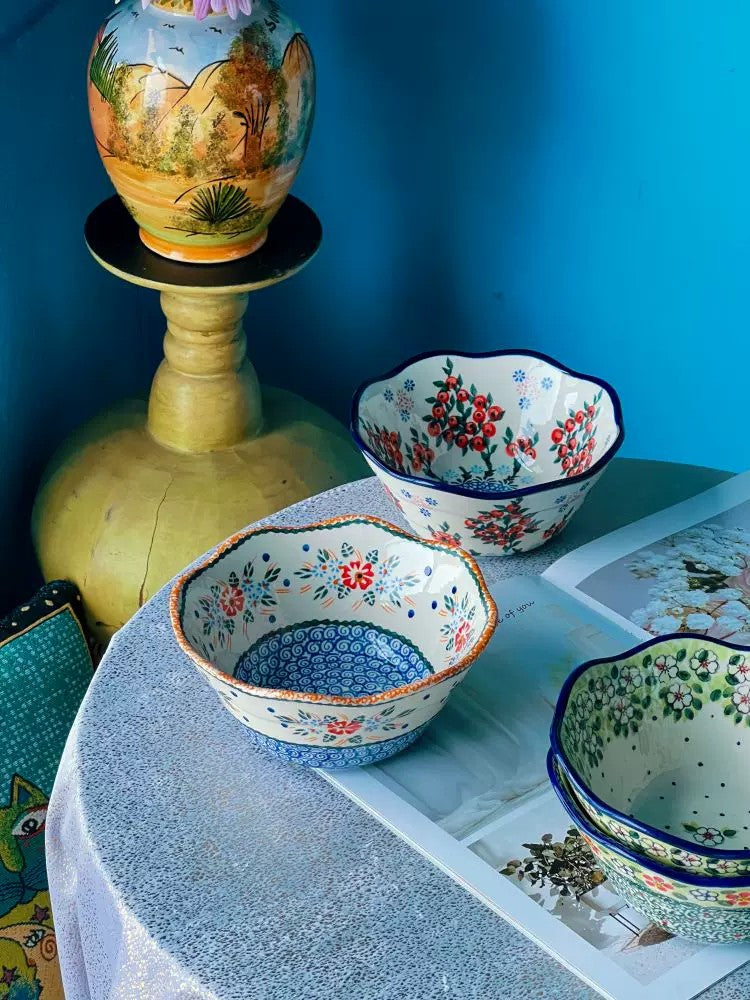 Curved Rim Porcelain Conical Bowl, 6.6 in, Hand-Painted - detail 3