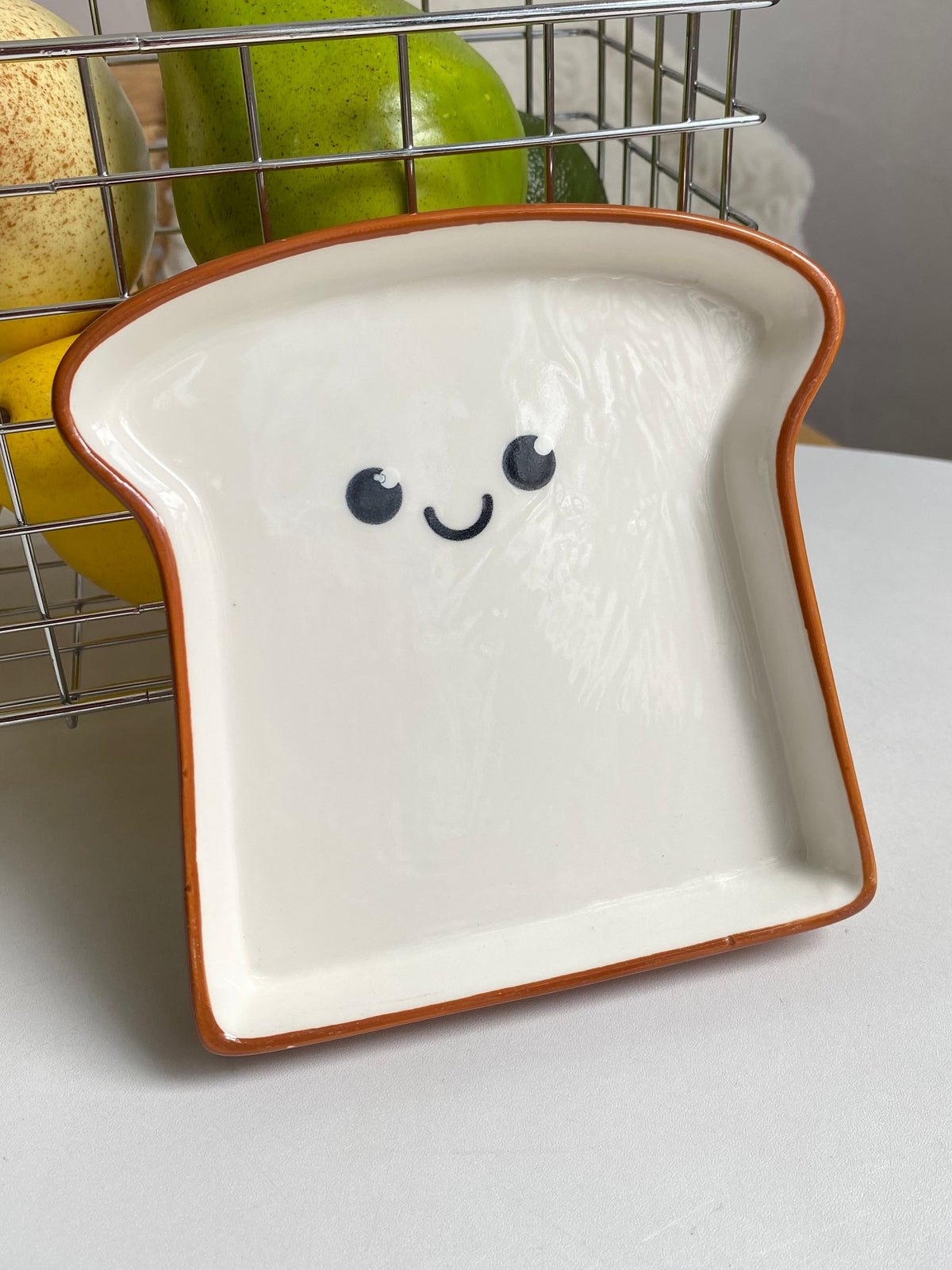 Smiling Toast Small Dish, 14 x 14 x 2.3 cm, Ceramic Plate - detail 3