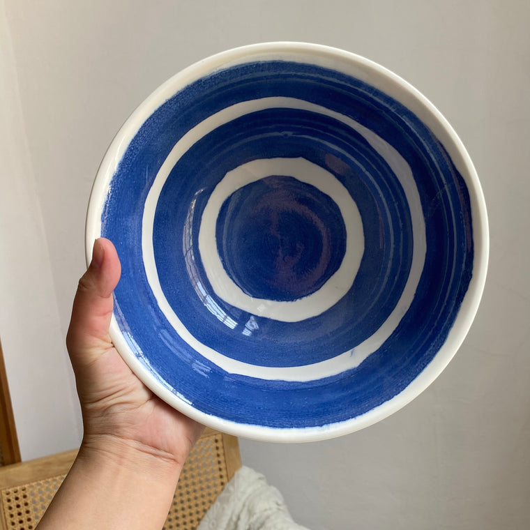 Ocean Blue Large 8 in Soup Bowl, Ceramic Serving Bowl - detail 1