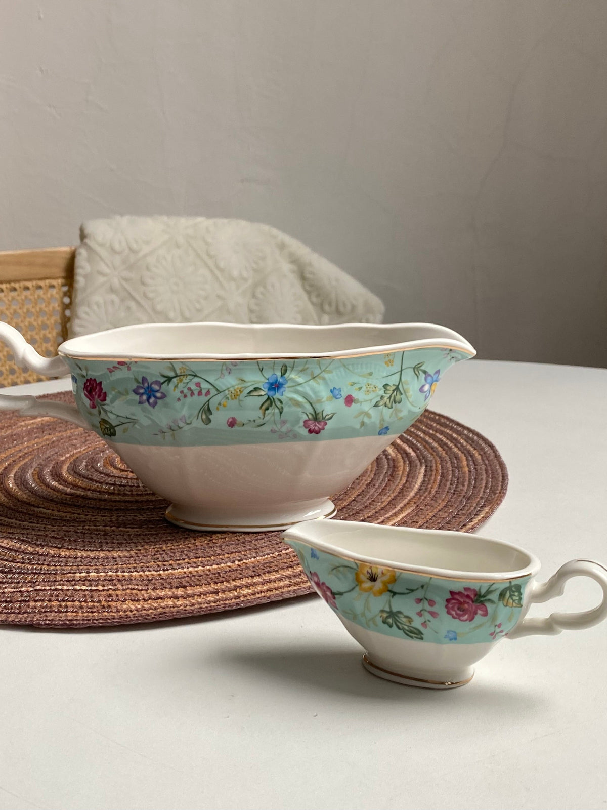 Ceramic Sauce Boat, Blue Floral, Serveware - detail 3