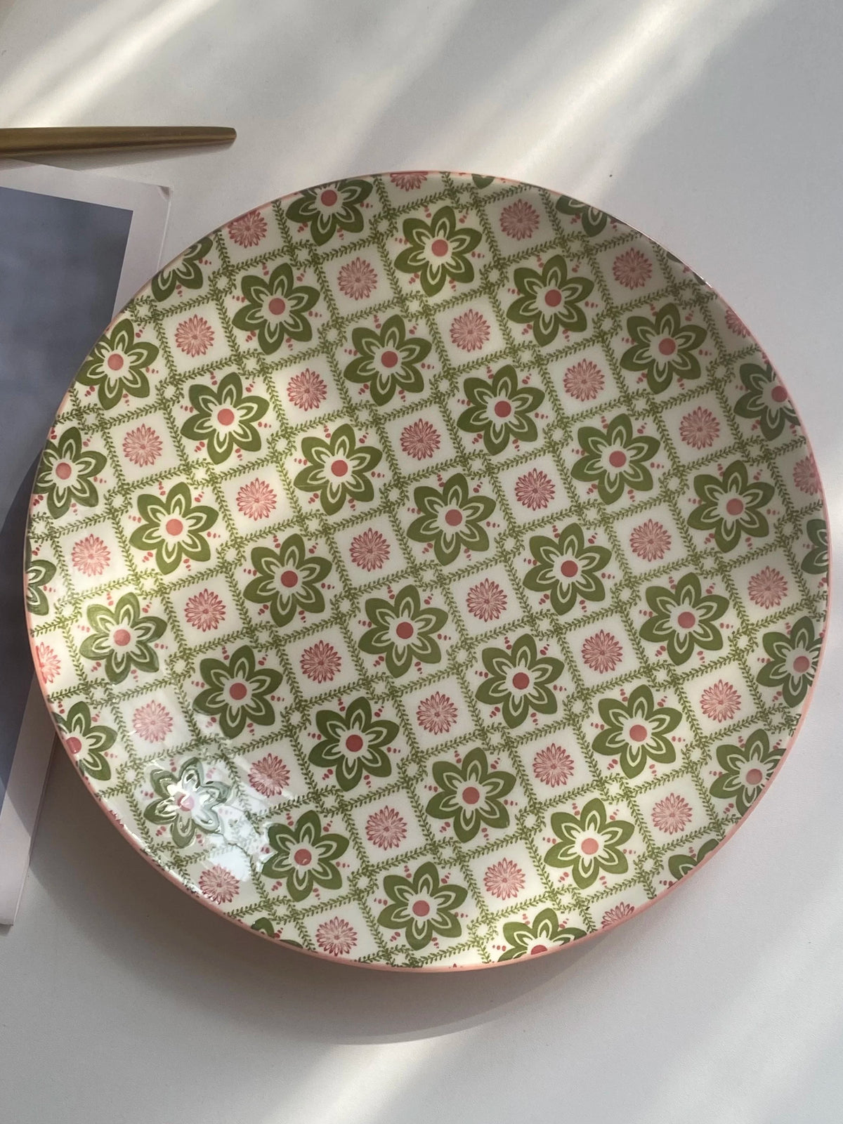Ceramic Plate, Pink Floral Design, 21 x 2.5 cm, Decorative Dinnerware - detail 2