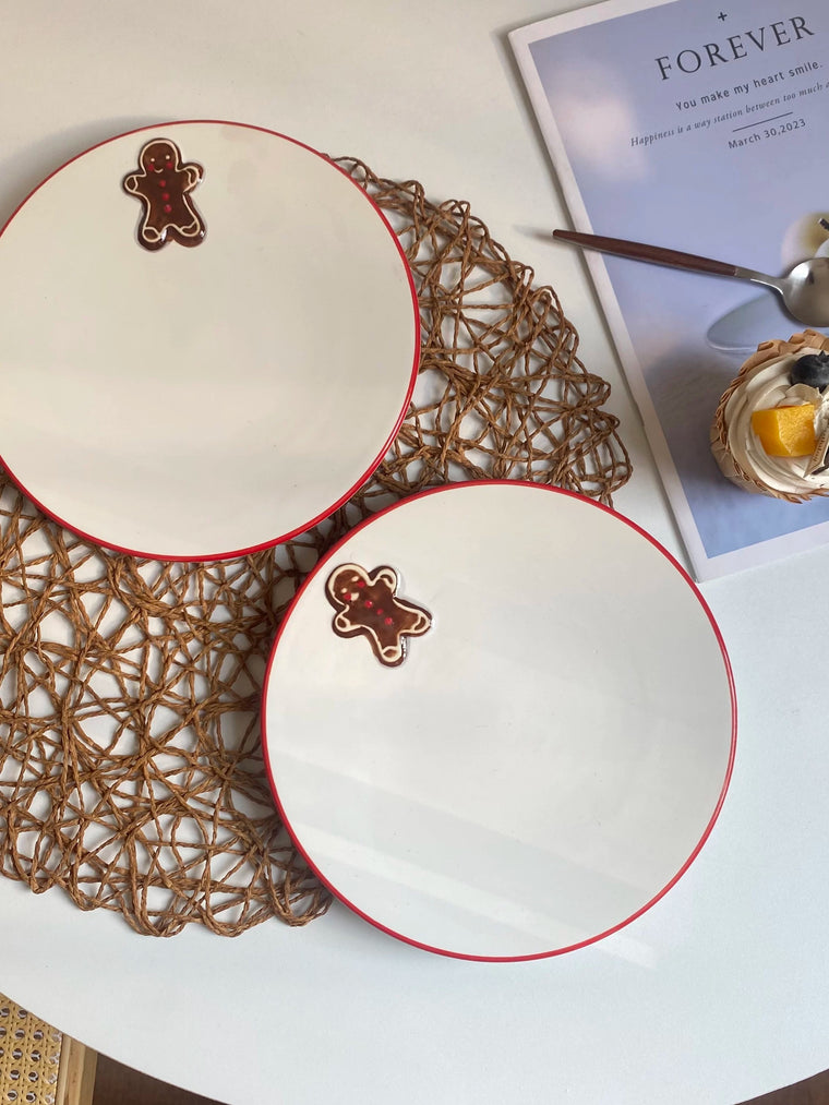Gingerbread Man Flat Plate 21 x 2 cm, Underglaze Decorative Dinner Plate - detail 1