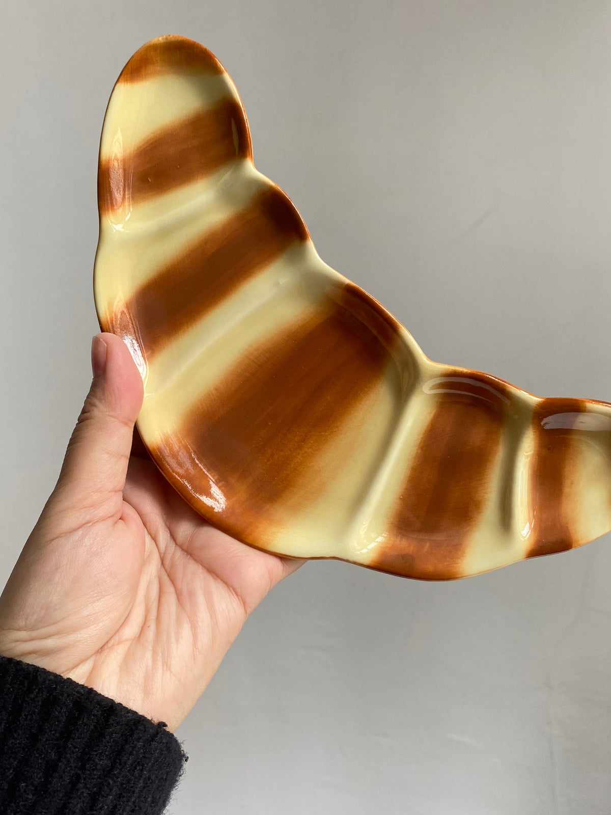 Ceramic Croissant Small Dish, Underglaze Decorative Plate - detail 2